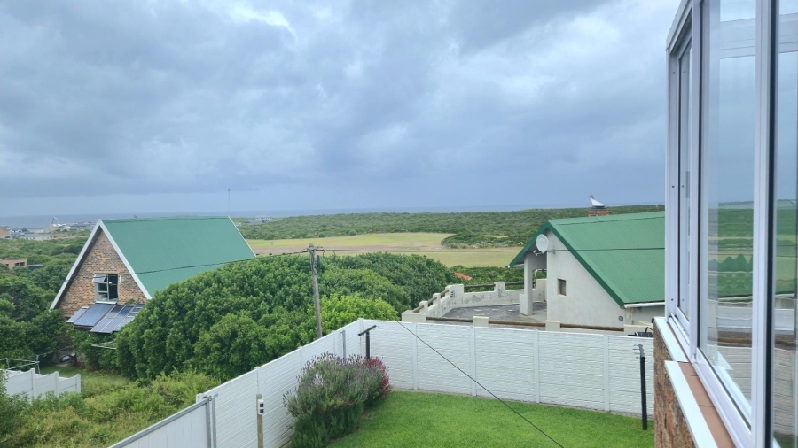 4 Bedroom Property for Sale in Kleinbaai Western Cape